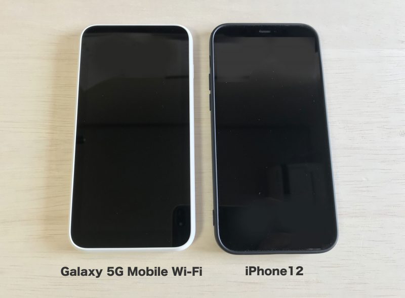 iPhone12との大きさ比較